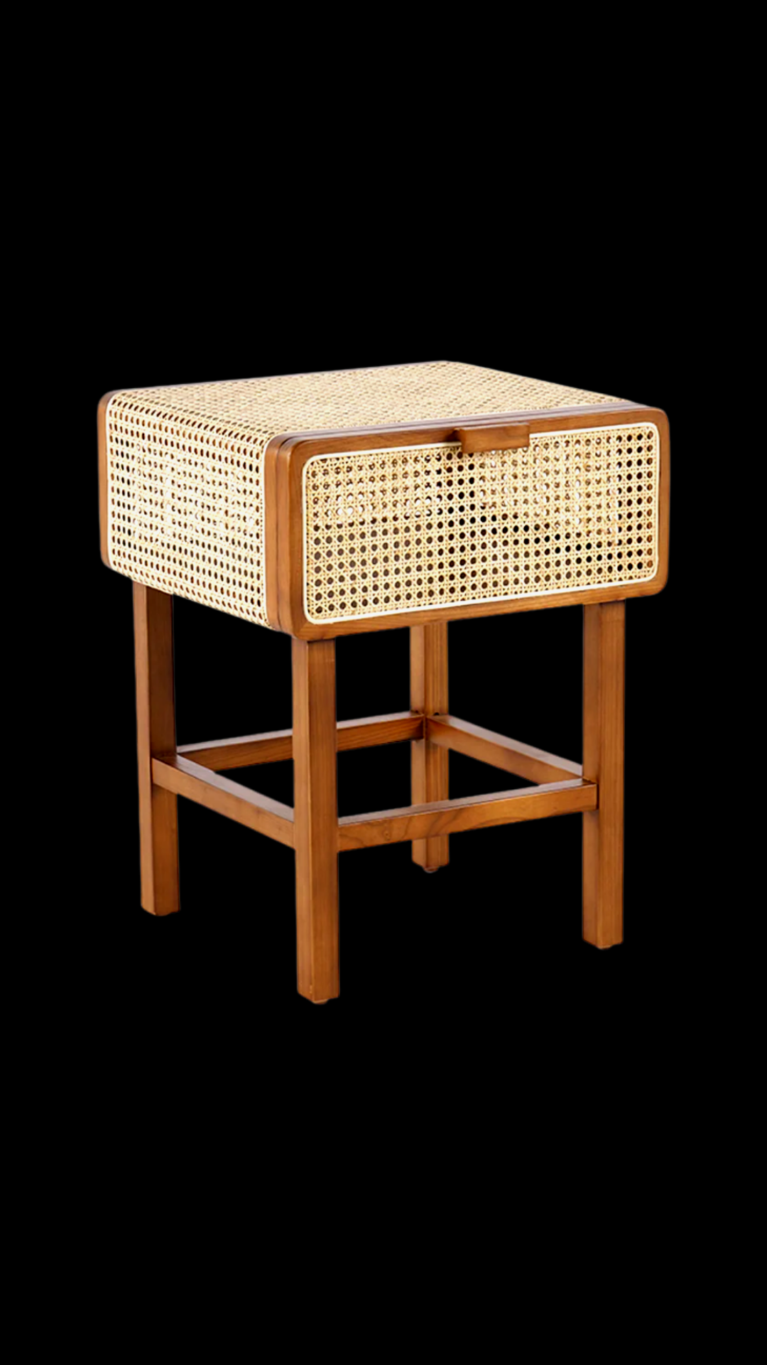 Iao` Rattan Side Table